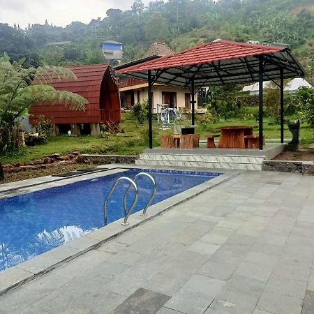 Wooden House Paseban Villa Bogor Bagian luar foto